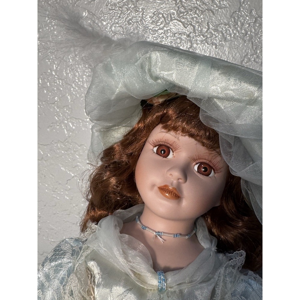 Knightsbridge Collection Fine Bisque Genuine Porcelain Doll D278 Judith 1 of 5k - Picture 6 of 13